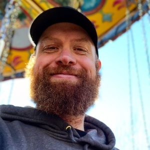 Meet your Posher, Hank